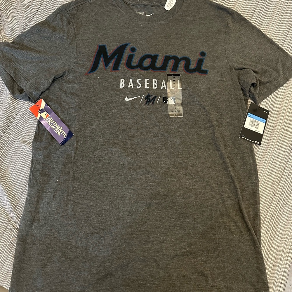 Nike, Miami Marlins T- Shirt